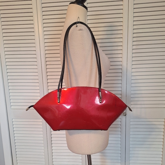 Beijo Classics Red Over The Moon Handbag Purse - Picture 2 of 8